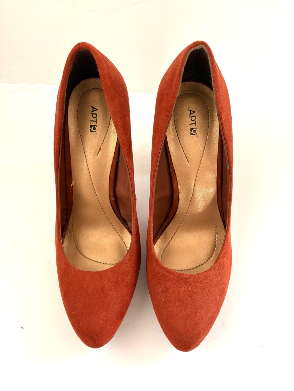 Apt. 9 Women's Rust Suede Rounded-Toe Pumps (Burnt Orange)